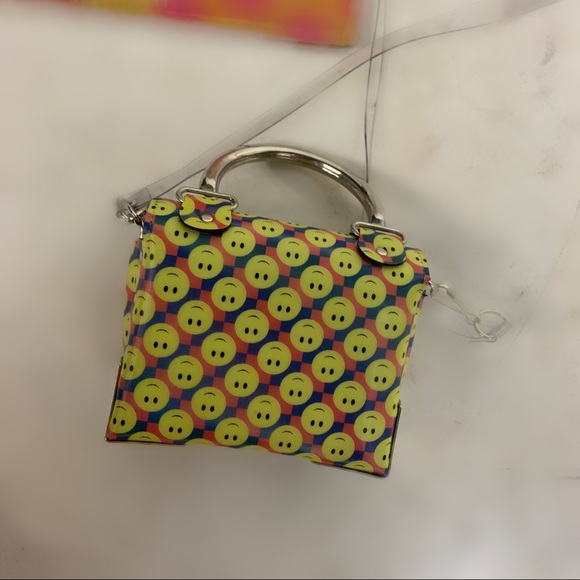 😊💖Vintage Groovy Y2K Smile Print Mini Purse💖😊 - Picture 4 of 4